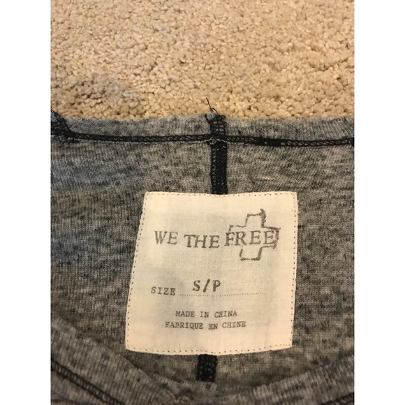 We The Free gray long sleeve blouse - Picture 2 of 4
